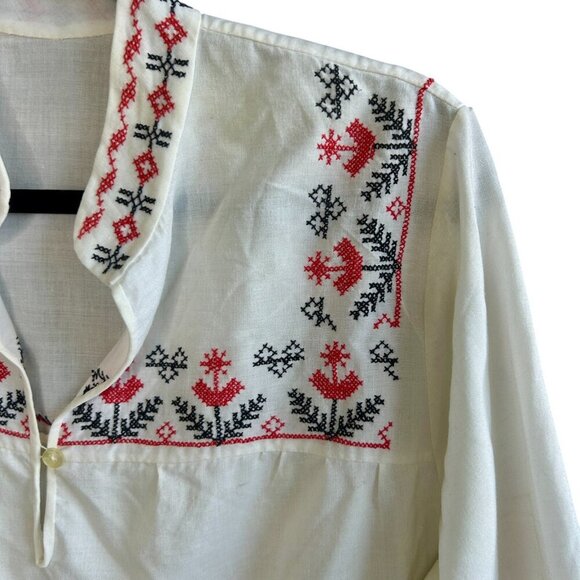 Romanian Vintage Hand Embroidered Cross Stitch Folk Peasant Blouse - Picture 10 of 10